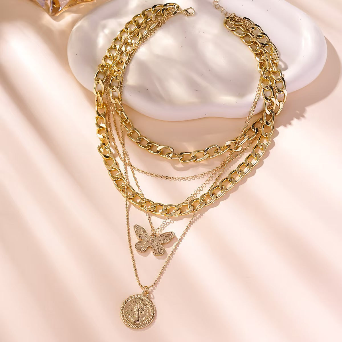 Collier Multicouche Portrait — Bijou Tendance