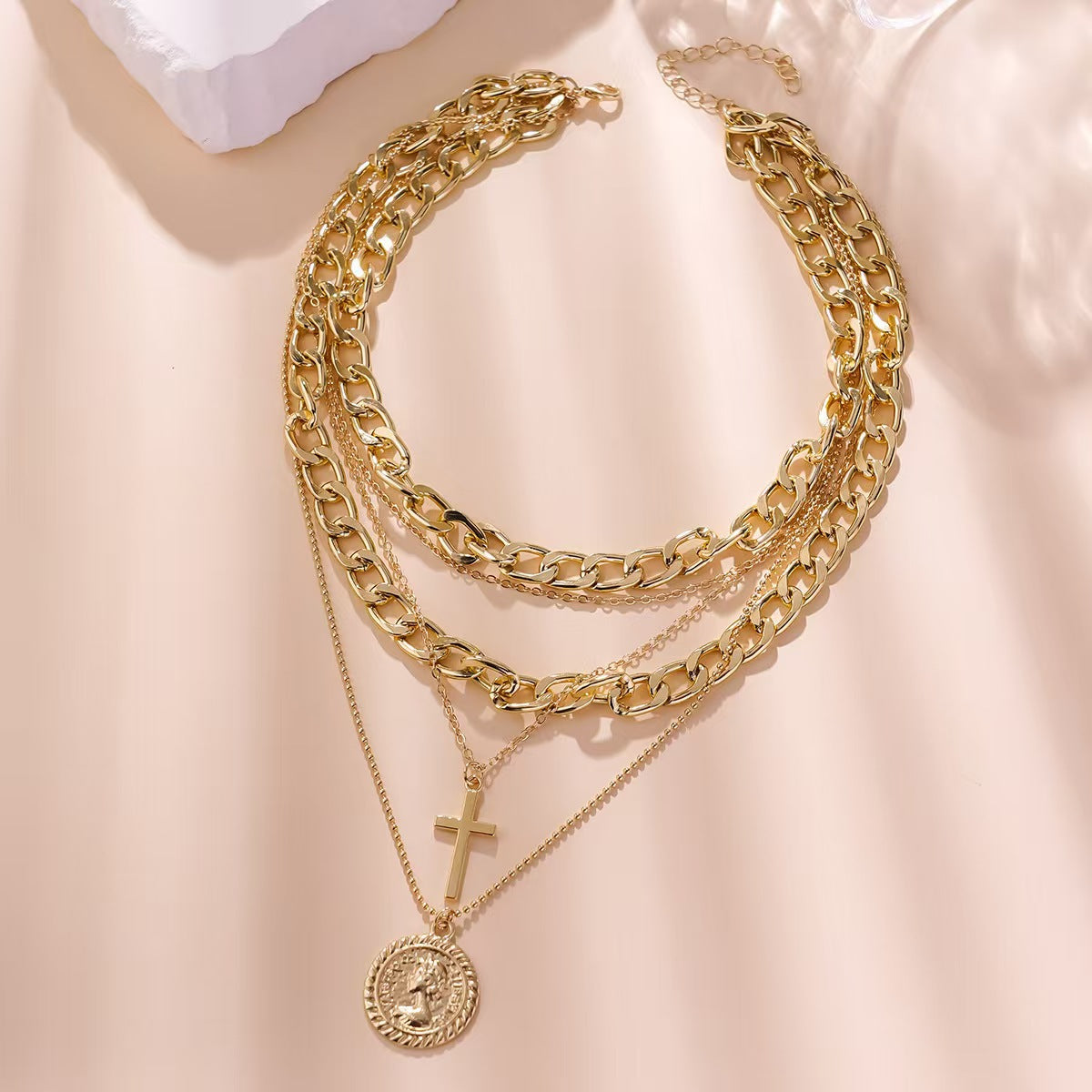 Collier Multicouche Portrait — Bijou Tendance